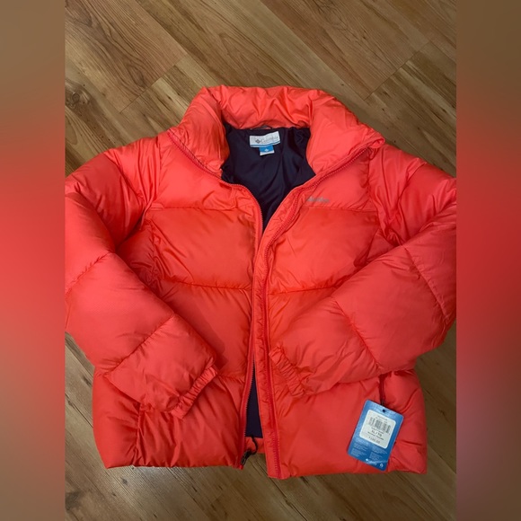NWT, Columbia Women’s Puffect Winter Jacket, Water repellent, Size XL - Picture 3 of 3